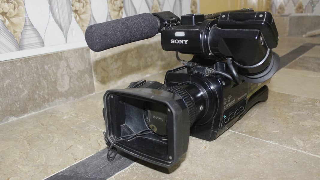 Sony Mc 1500 Full HD Video Camera || Two Battery 1