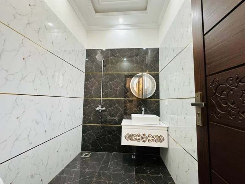 5 Marla Luxury House Available For Sale In Paragon City Lahore 9