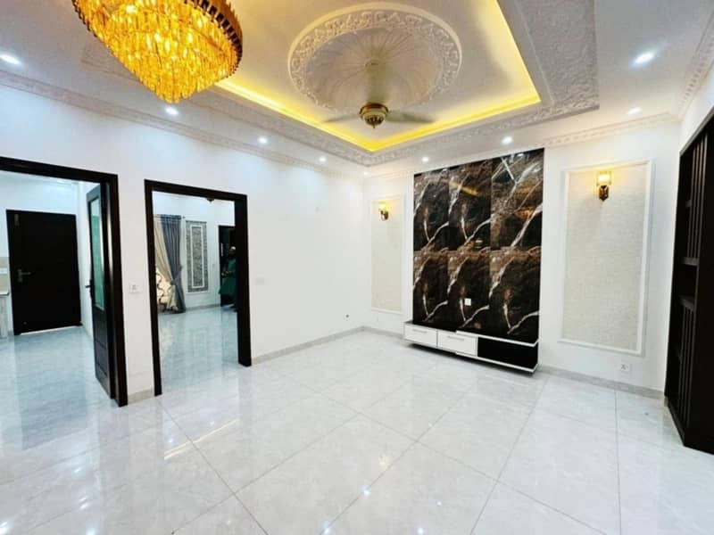 5 Marla Luxury House Available For Sale In Paragon City Lahore 14