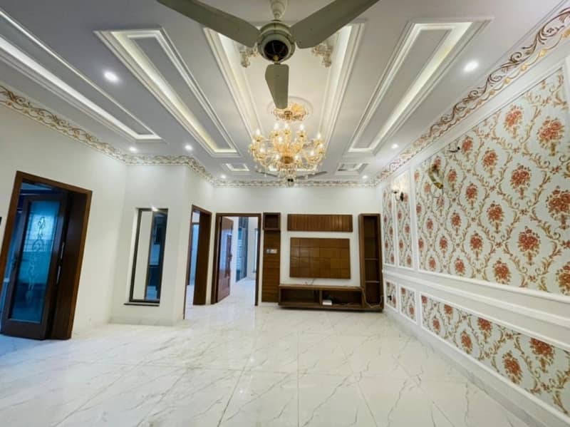 10 Marla Spanish House Available For Sale In Paragon City Lahore 7