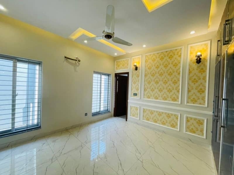 10 Marla Spanish House Available For Sale In Paragon City Lahore 14