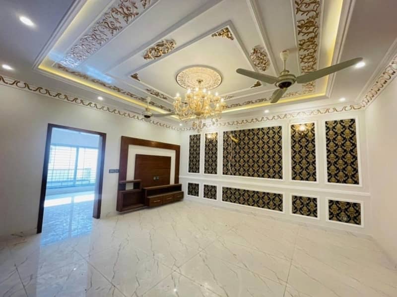 10 Marla Spanish House Available For Sale In Paragon City Lahore 18