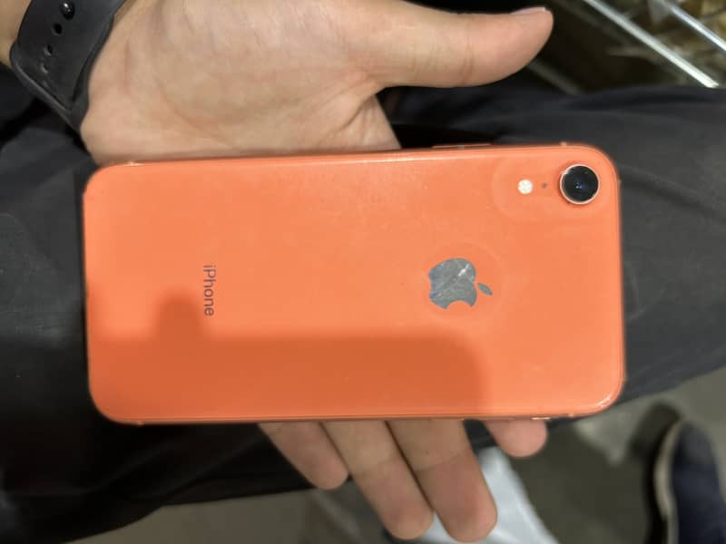 iphone XR 2