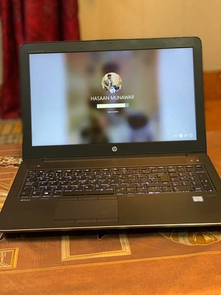 HP LAPTOP ZBook 6