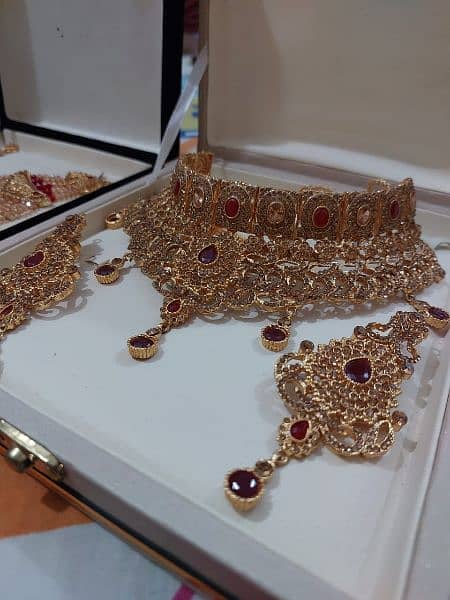 bridal Jewllary set golden and mehroon 1