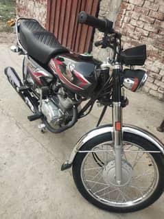 Honda CG 125 2024 lash candishan Punjab number Lahore gajjumtha 0