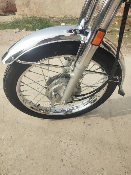 Honda CG 125 2024 lash candishan Punjab number Lahore gajjumtha 10