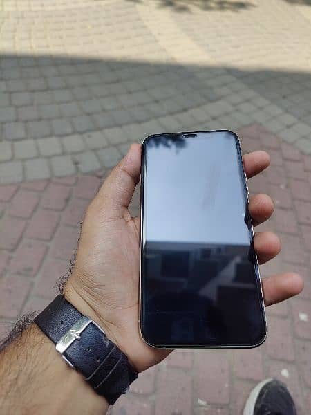 iphone 11 pro pta approved 1