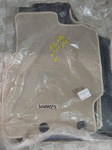 Toyota Yaris Geniune Floor Mat 1