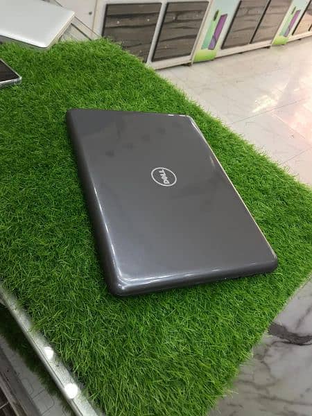 Dell latitude 
Core i3 6th generation 2