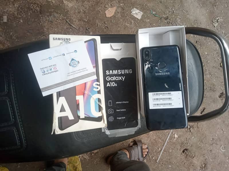 Samsung Galaxy a10s with box original 1