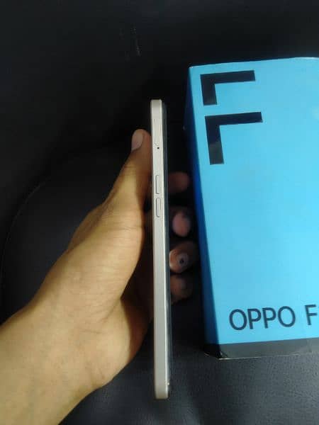 Oppo F21 Pro 8GB Ram 128GB Rom Color Sunset Orange Condition 10/9 . . . . 3