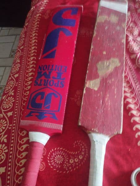 2 bat good condition 9