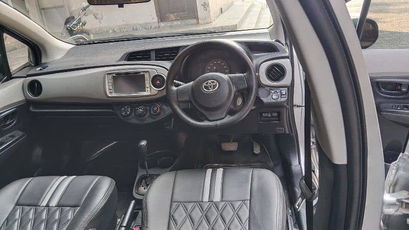 Toyota Vitz 11/2014 3