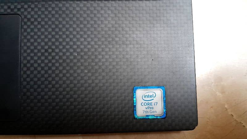 Dell XPS 13 9365 core i7 ( vPro ) 7 generation 6