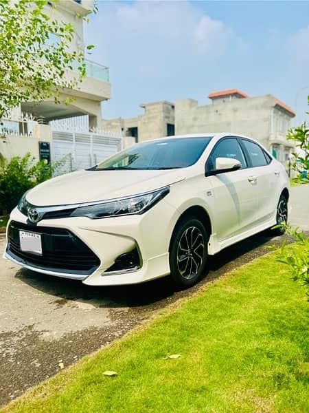 Toyota Corolla Altis 2023 4