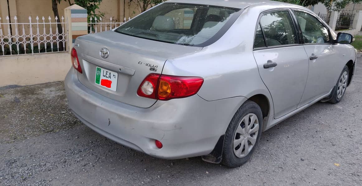 Toyota Corolla Xli VVTi 2010 Silver, Single User home car for sale 2