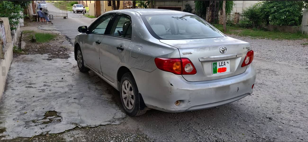 Toyota Corolla Xli VVTi 2010 Silver, Single User home car for sale 3