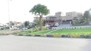 711 Sq Yard Commercial plot D-12 markaz !!!