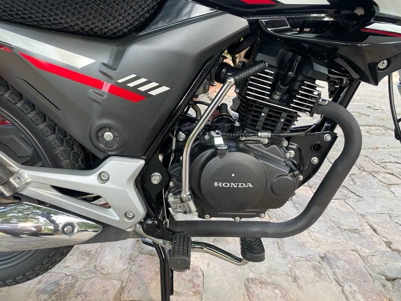 Honda CB150F brand new 3