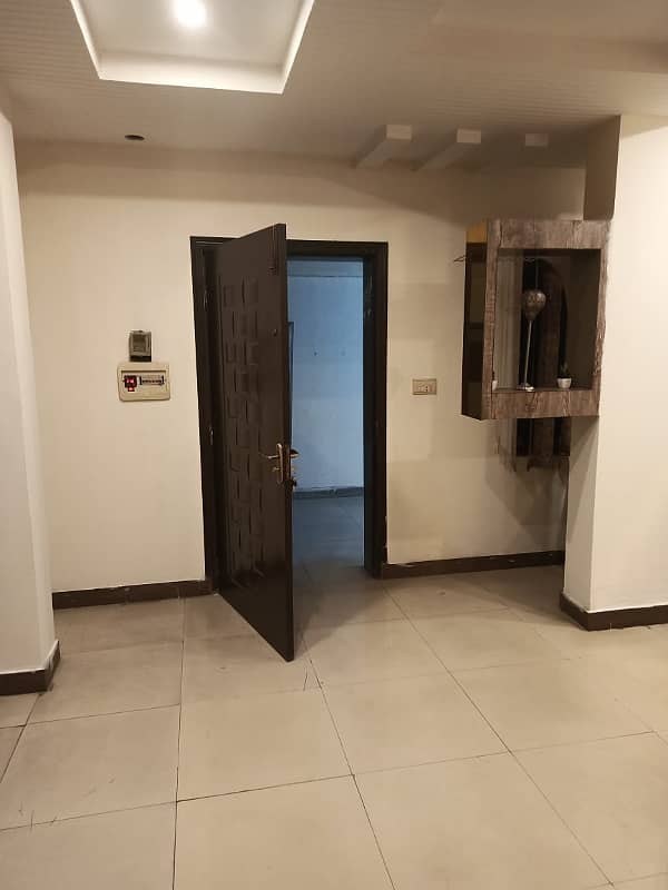 1BED STUDIO FURNISHED APORTMENT IS AVAILABLE FOR RENT IN SECTOR B BAHRIA TOWN LAHORE 3