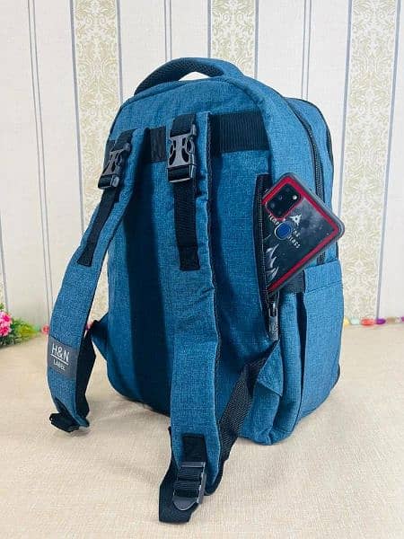 School and College bags for men and women at low price. 1