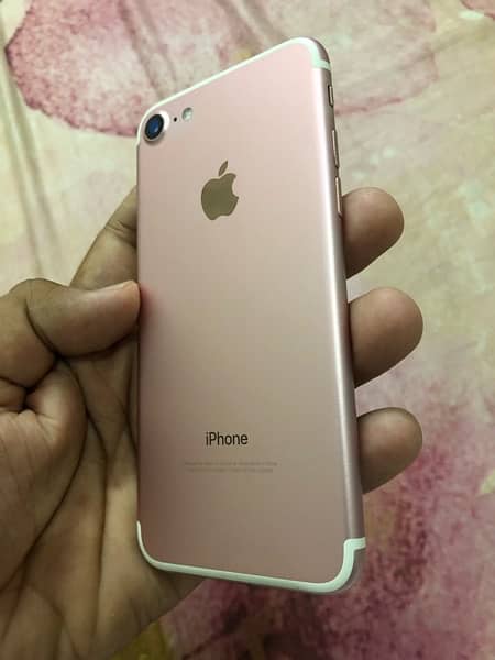 Iphone 7 128GB PTA APPROVED 1