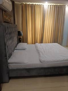 1 BED FULLY FURNISHED APARTMENT AVAILABLE FOR RENT IN BAHRIA TOWN SECTOR C