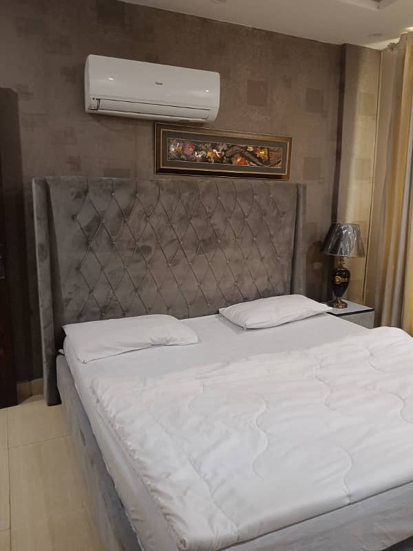 1 BED FULLY FURNISHED APARTMENT AVAILABLE FOR RENT IN BAHRIA TOWN SECTOR C 1