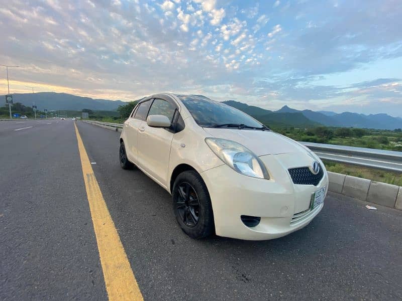 Toyota Vitz 2007 -12 12