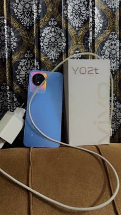 Vivo02t 3months warranty left  4+4 64 condition 10/10 clr orchid blue