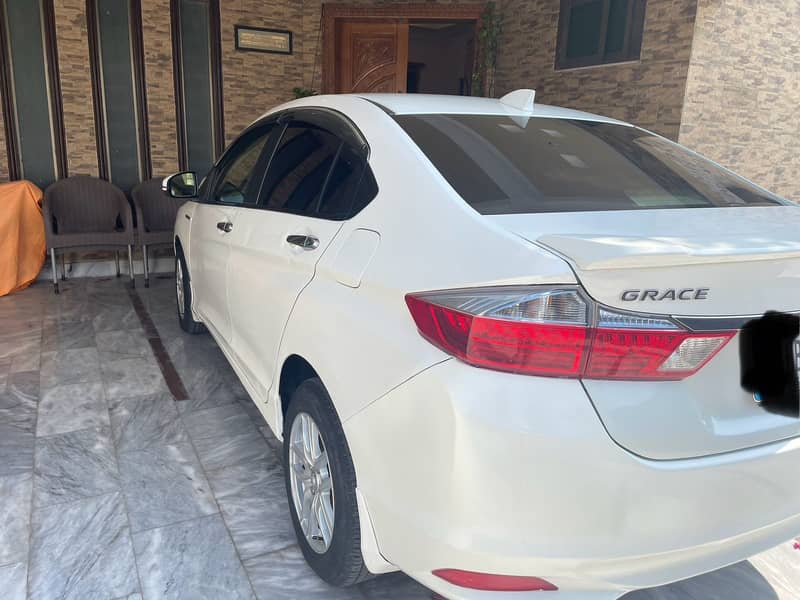 Honda Grace Hybrid 2014 EX package 4