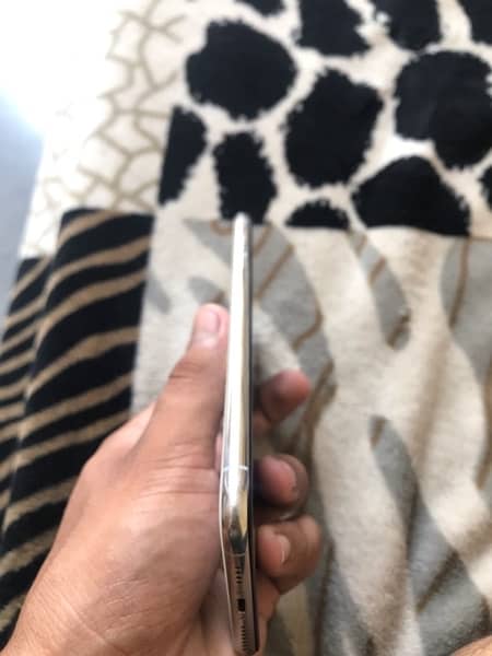 iphone xs max 256gb pta approved 2