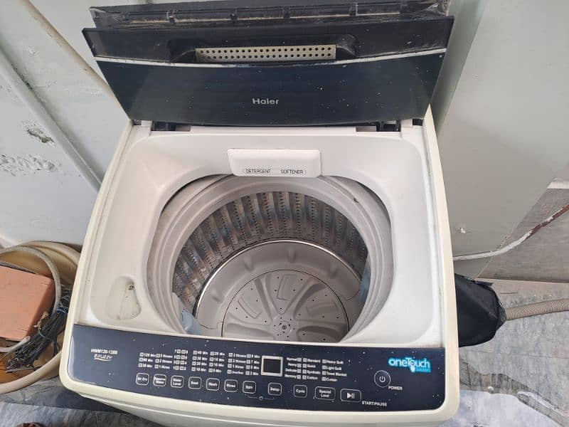 12 KG HAIER FUKLY AUTOMATIC WASHER WITH DRYER 4