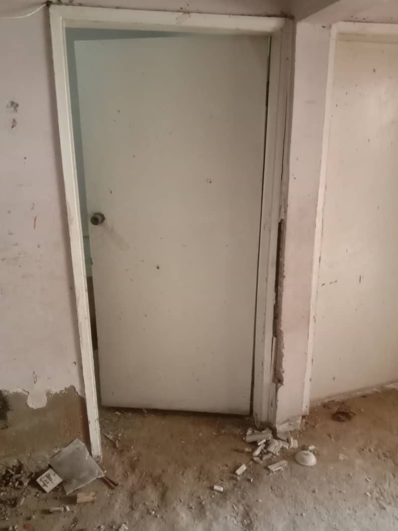 Used wooden doors 3