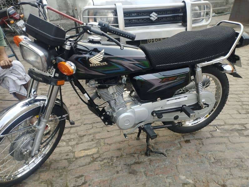 Brand New HONDA 125 Excellent Condition With All Docuements 0