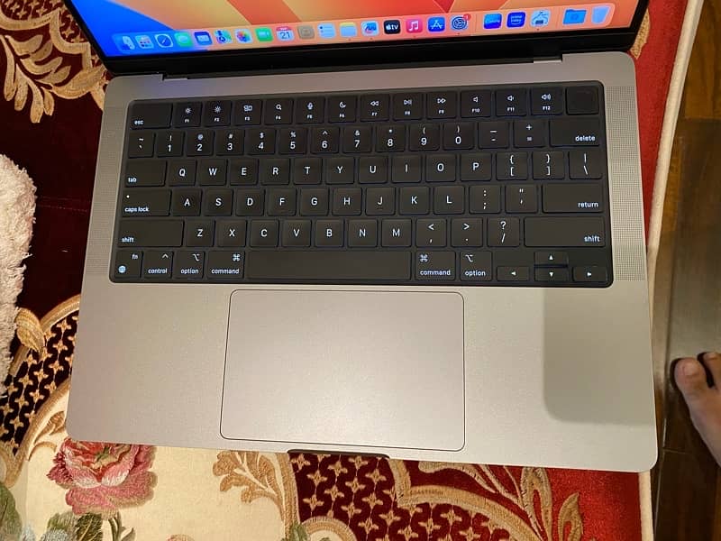 MacBook Pro M3 14inch  (warranty till 2025) 6