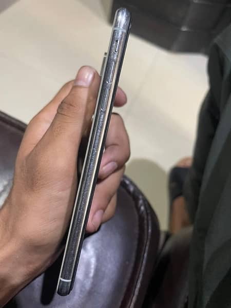 Iphone xs max 256 gb Non pta Exchange possible with 1+ 1