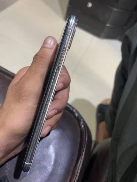 Iphone xs max 256 gb Non pta Exchange possible with 1+ 3