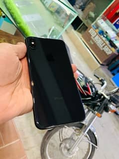 iphone xsmax non pta sim chalti h kafi dar sa