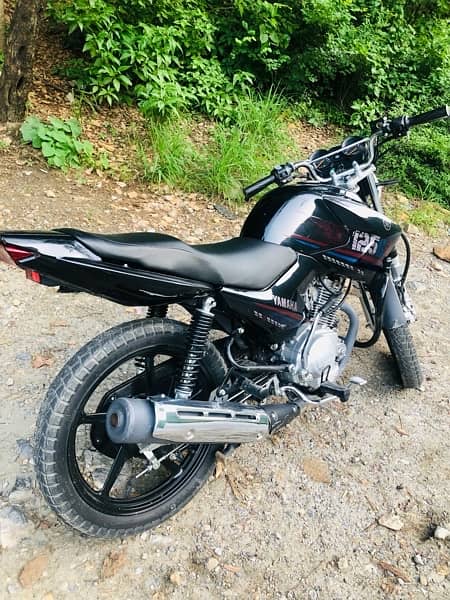 Yamaha ybr125G 1