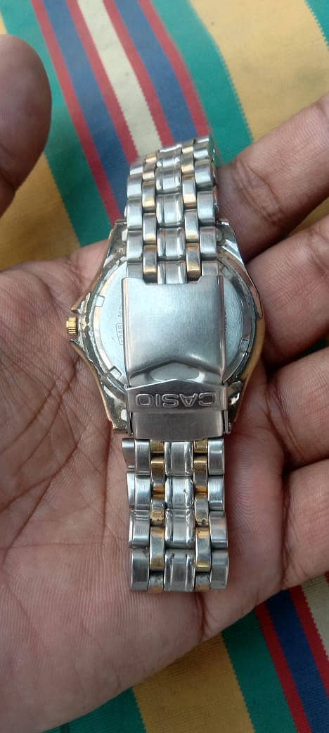 used man watch avaialable 5