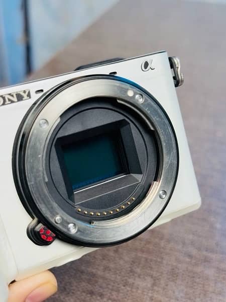 SONY A6400 WITH SIGMA 16MM F1.4MM LENS FOR SALE 5