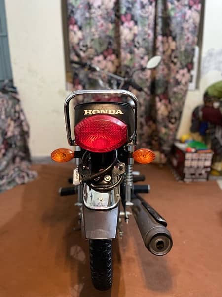 Honda CG 125 6