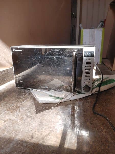 DAWLANCE MICROWAVE OVEN !! 5