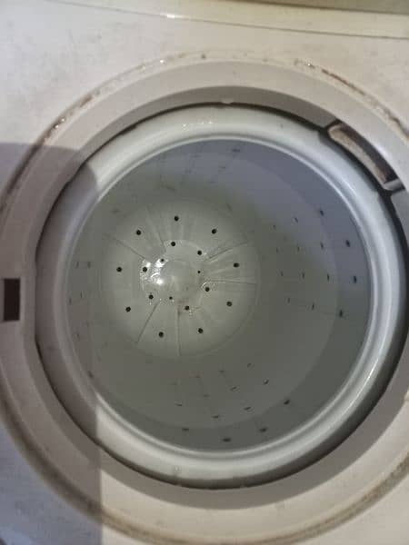 Haier 8kg Washing machine and Dryer 2