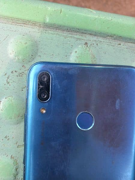 Huawei Y9 4gb 128gb no pta 10