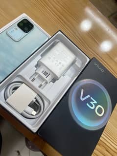 vivo V30 12Gb 256Gb