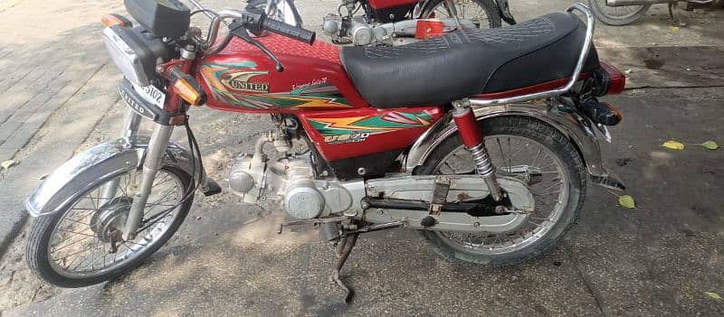 united 70cc 2022  for sale in very good condition like new 2