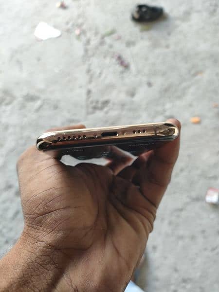 iphone xs non PTA 3